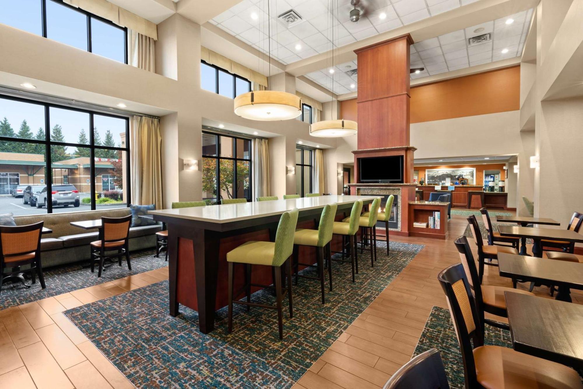 Hampton Inn & Suites Burlington Exteriér fotografie