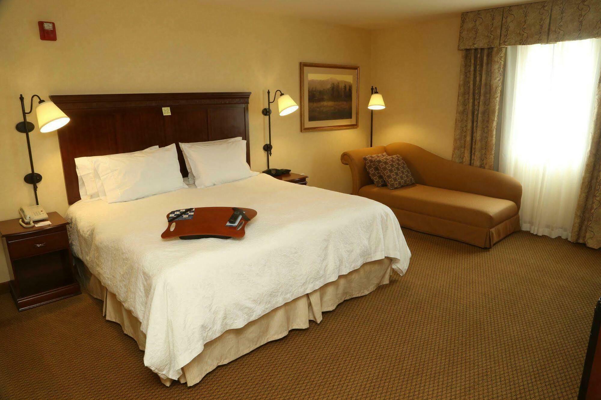 Hampton Inn & Suites Burlington Exteriér fotografie